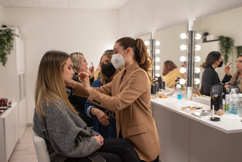 c4a79a3a-9fd9-4e41-aad8-776324709950 2